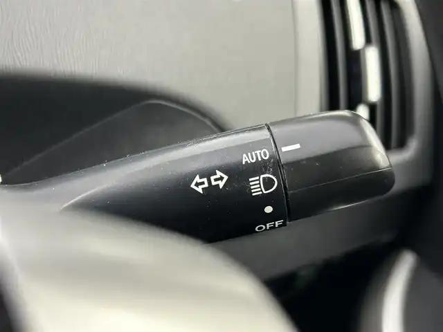 トヨタ プリウス S 千葉県 2012(平24)年 6.2万km ボルドーマイカメタリック 禁煙車/純正ナビ/・NSZT-W61G/・CD/DVD/BT/AUX/フルセグ/バックカメラ/スマートキー/スペアキー/ビルトインETC/HIDヘッドライト/オートライト/ステアリングスイッチ/純正15インチアルミホイール/サイド＆カーテンエアバッグ/横滑り防止装置/純正フロアマット