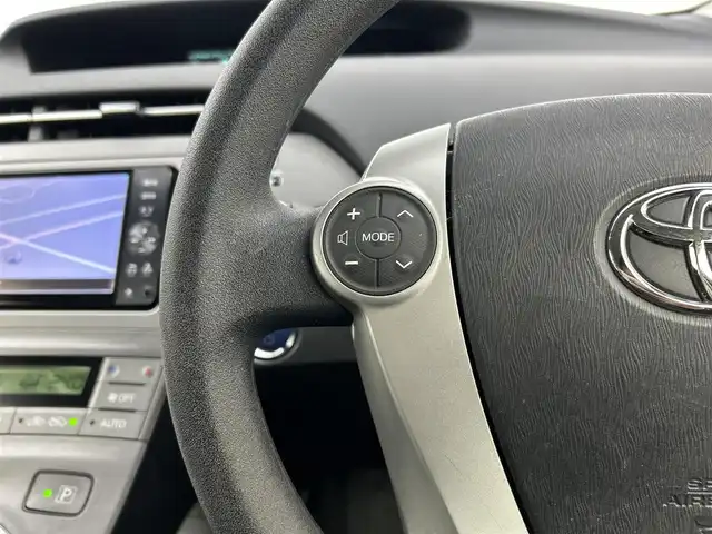 トヨタ プリウス S 千葉県 2012(平24)年 6.2万km ボルドーマイカメタリック 禁煙車/純正ナビ/・NSZT-W61G/・CD/DVD/BT/AUX/フルセグ/バックカメラ/スマートキー/スペアキー/ビルトインETC/HIDヘッドライト/オートライト/ステアリングスイッチ/純正15インチアルミホイール/サイド＆カーテンエアバッグ/横滑り防止装置/純正フロアマット