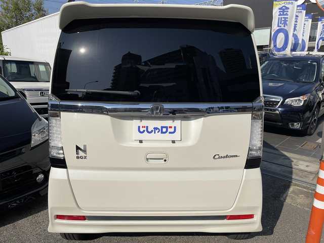 ホンダ Ｎ ＢＯＸ カスタム G ターボパッケージ 兵庫県 2013(平25)年 7.8万km プレミアムホワイトパール (株)IDOMが運営する【じしゃロン西宮店】の自社ローン専用車両になります。こちらは現金またはオートローンご利用時の価格です。自社ローンご希望の方は別途その旨お申付け下さい/＊ETC/＊バックカメラ/＊パワステ/＊パワーウィンドウ/＊クルーズコントロールあり/＊フルセグ/＊ドラレコ付き/＊両側パワスラ/＊横滑り防止装置/＊オートライト