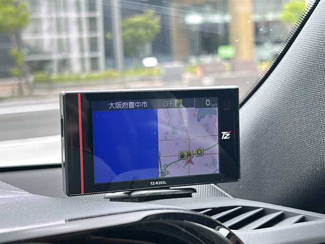 トヨタ クラウン スポーツ Z 大阪府 2024(令6)年 1.3万km プレシャスホワイトパール ワンオーナー/スマートキー/クラウン専用キー/モデリスタエアロパーツ（フロント・サイド・リア）/モデリスタ21インチアルミホイール/ビルトイン2.0ETC/ドライブレコーダー前・後/カラーヘッドアップディスプレイ/D・N席パワーシート/D席パワーイージーアクセスシステム/１２．３インチディスプレイオーディオ/フルセグ/BT/AM/FM/フルタイム４WD/前席シートヒーター・シートベンチレーション/ステアリングヒーター/パノラマルーフ/マイコンプリセットドライビングシステム/ハンズフリーパワーバックドア/レーダークルーズコントロール/電動パーキングブレーキ/トヨタセーフティーセンス/トヨタチームメイト/プリクラッシュセーフティー/ステアリングヒーター/パノラミックビューモニター/助手席肩口パワーシートスイッチ/置くだけ充電/パーキングサポートブレーキ/アクティブハイビームシステム/レーンアシスト/ウインカーミラー/左右独立温度コントロールフルオートエアコン/ナノイーX/ドライブモードセレクト/コーナリングビュー/サイドクリアランスビュー