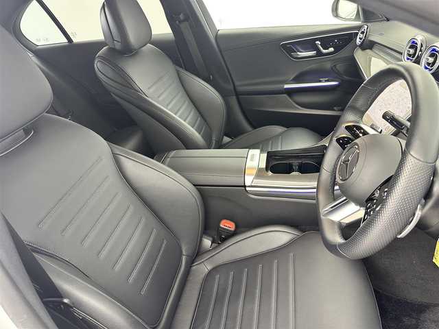 メルセデス・ベンツ Ｃ２００ アバンギャルド AMGライン 愛知県 2022(令4)年 0.9万km 白 １オーナー　/ナビ　/全方位カメラ　/サンルーフ　/置くだけ充電　/追従クルコン　/パワーシート　/シートヒーター　/レザー調シート　/ＥＴＣ２．０　/ＨＵＤ　/ＢＳＭ　/前後ドラレコ　/アルミホイール　/ＬＥＤ　/保証書　/取説