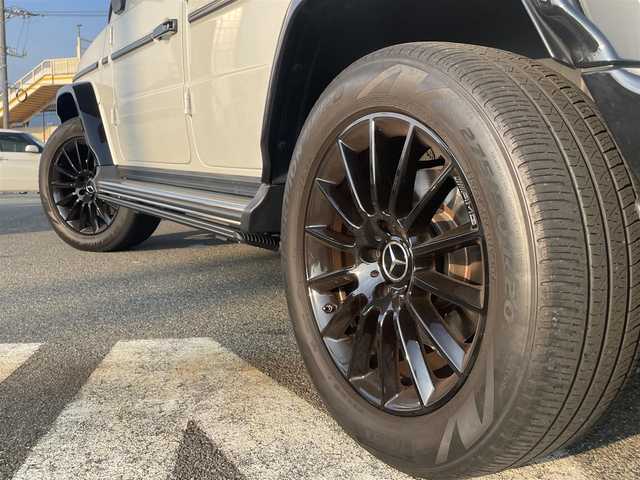 メルセデス・ベンツ ゲレンデヴァーゲン Ｇ４００ｄ マヌファクトゥーアエディション 山口県 2021(令3)年 2.4万km パール 特別仕様車/AMGライン/ラグジュアリーパッケージ/ワンオーナー/純正ナ12.3インチワイドディスプレイナビ/360°カメラ・パークトロニック/Burmestarサラウンドサウンドシステム/サンルーフ/エクスクルーシブナッパレザーシート/グロスブラックＡＭＧマルチスポーク20インチAW/前席シートヒータープラス・前席ベンチレーション・前席リラクゼーション機能付/ドライビングダイナミックシート［前席］/電動ランバーサポート［前席］/本革巻きウッドステアリング/前席／後席シートヒーター/レーダーセーフティパッケージ/アンビエントライト(64色)/ビルトインETC/電動ステップ