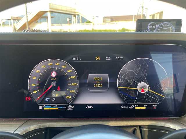 メルセデス・ベンツ ゲレンデヴァーゲン Ｇ４００ｄ マヌファクトゥーアエディション 山口県 2021(令3)年 2.4万km パール 特別仕様車/AMGライン/ラグジュアリーパッケージ/ワンオーナー/純正ナ12.3インチワイドディスプレイナビ/360°カメラ・パークトロニック/Burmestarサラウンドサウンドシステム/サンルーフ/エクスクルーシブナッパレザーシート/グロスブラックＡＭＧマルチスポーク20インチAW/前席シートヒータープラス・前席ベンチレーション・前席リラクゼーション機能付/ドライビングダイナミックシート［前席］/電動ランバーサポート［前席］/本革巻きウッドステアリング/前席／後席シートヒーター/レーダーセーフティパッケージ/アンビエントライト(64色)/ビルトインETC/電動ステップ