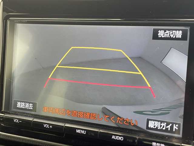 トヨタ ヴォクシー ZS 煌 千葉県 2018(平30)年 5.6万km ホワイトパールクリスタルシャイン トヨタセーフティセンス/　衝突被害軽減システム/車線逸脱警報/　先行車発進お知らせ/クルーズコントロール/　オートハイビーム/LEDヘッドライト/純正SDナビ/　（Bluetooth/CD/DVD/USB入力端子/フルセグTV）/　ミュージックサーバー（SD）/ミュージックプレイヤー接続（iPod）/車外カメラ（バック）/純正後席用モニター/純正ビルトインETC/純正ドライブレコーダー（前方のみ）/ウォークスルー/両側パワースライドドア/純正フロアマット/パワーステアリング/ステアリングスイッチ/パワーウィンドウ/MTモード付AT/純正16インチアルミホイール