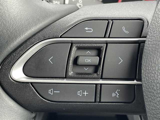 トヨタ ヴォクシー S－Z 福岡県 2023(令5)年 0.8万km ホワイトパールクリスタルシャイン トヨタセーフティセンス/PCS/LDA/クリアランスソナー/純正１０．５インチＤＡナビ/フルセグTV/CD/DVD/BT/HDMI/バックカメラ/両側パワースライドドア/シートヒーター/ハーフレザー/レーダークルーズコントロール/社外ＡＷ/ビルトインETC2.0/電動パーキング/ブレーキホールド/スマートキー/プッシュスタート/LEDオートライト