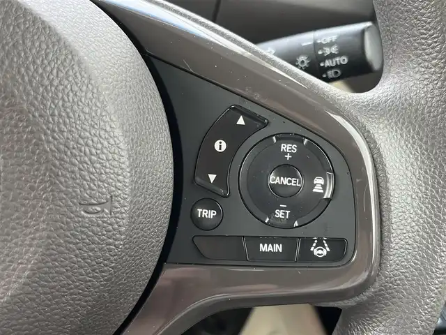 ホンダ Ｎ ＢＯＸ G L ホンダセンシング 奈良県 2019(平31)年 6.8万km モーニングミストブルーM 純正ＳＤナビ（ＶＸＭ－１９４ＶＦｉ）　/Ｂｌｕｅｔｏｏｔｈ　/ＣＤ／ＤＶＤ　/フルセグ　/バックカメラ　/レーダークルーズコントロール　/ビルトインＥＴＣ　/スマートキー　/ＬＥＤヘッドライト　/純正フロアマット/i-stop/レーンキープアシスト