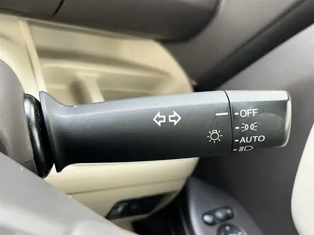 ホンダ Ｎ ＢＯＸ G L ホンダセンシング 奈良県 2019(平31)年 6.8万km モーニングミストブルーM 純正ＳＤナビ（ＶＸＭ－１９４ＶＦｉ）　/Ｂｌｕｅｔｏｏｔｈ　/ＣＤ／ＤＶＤ　/フルセグ　/バックカメラ　/レーダークルーズコントロール　/ビルトインＥＴＣ　/スマートキー　/ＬＥＤヘッドライト　/純正フロアマット/i-stop/レーンキープアシスト