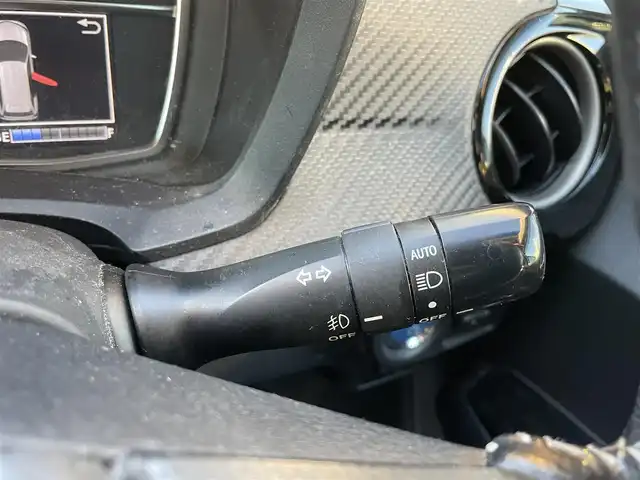 トヨタ カローラ フィールダー HV G エアロツアラー W×B 千葉県 2014(平26)年 12.8万km ホワイトパールクリスタルシャイン ユーザー買取車両/純正7インチナビ/・フルセグ/BT/DVD/CD/バックカメラ/ステアリングスイッチ/ETC/LEDヘッドライト/オートライト/フォグライト/スマートキー/プッシュスタート/純正フロアマット/純正15インチAW/電動格納ミラー