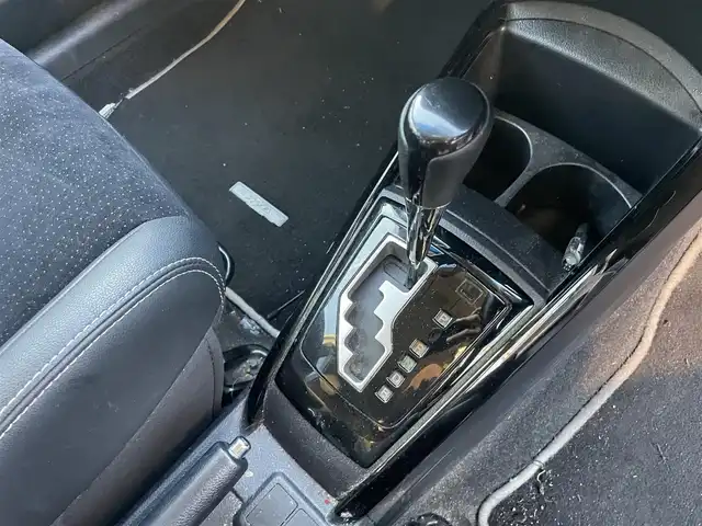 トヨタ カローラ フィールダー HV G エアロツアラー W×B 千葉県 2014(平26)年 12.8万km ホワイトパールクリスタルシャイン ユーザー買取車両/純正7インチナビ/・フルセグ/BT/DVD/CD/バックカメラ/ステアリングスイッチ/ETC/LEDヘッドライト/オートライト/フォグライト/スマートキー/プッシュスタート/純正フロアマット/純正15インチAW/電動格納ミラー