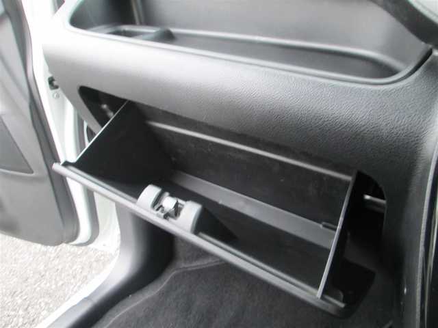 スズキ ソリオ バンディット HV MV Dカメラ ブレーキS 千葉県 2016(平28)年 5.2万km ピュアホワイトP ワンオーナー/社外8インチナビ、フルセグTV/バックカメラ/オーディオ【CD/DVD/SD/BT/MSV】/デュアルカメラブレーキサポート/両側パワースライドドア/HIDヘッドライト/純正15インチアルミホイール/ウィンカードアミラー/コーナーセンサー/運転席シートヒーター/ドライブレコーダー/ETC/アイドリングストップ/ステアリングスイッチ/スマートキー/H28/29/30/R1/3/5年整備記録