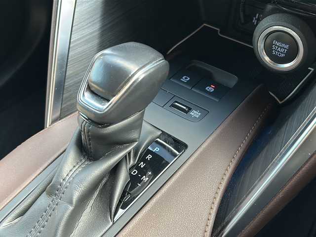 トヨタ ハリアー Z 佐賀県 2020(令2)年 5.3万km ホワイトパールクリスタルシャイン ・純正12.3インチナビ/（TV/Bluetooth/AM/FM/USB/Miracast/AUX/交通情報）/・全周囲カメラ/・ガラスルーフ/・JBL/・横滑り防止装置/・LEDヘッドライト/・オートマチックハイビーム/・レーンキープアシスト/・ヘッドアップディスプレイ/・デジタルインナーミラー/・オート電動格納ミラー/・ステアリングスイッチ/・デュアルオートエアコン