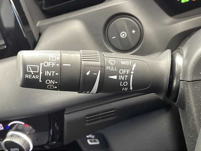 ホンダ ヴェゼル ハイブリッド e:HEV X 千葉県 2022(令4)年 2.6万km クリスタルブラックパール 社外ナビ（ＣＤ／ＢＴ／ＦＭ／ＡＭ／ＴＶ）/オートホールド/エマージェンシーブレーキ/レーンキープアシスト/クリアランスソナー/レーダークルーズコントロール/ステアリングスイッチ/パドルシフト/プッシュスタート/バックカメラ