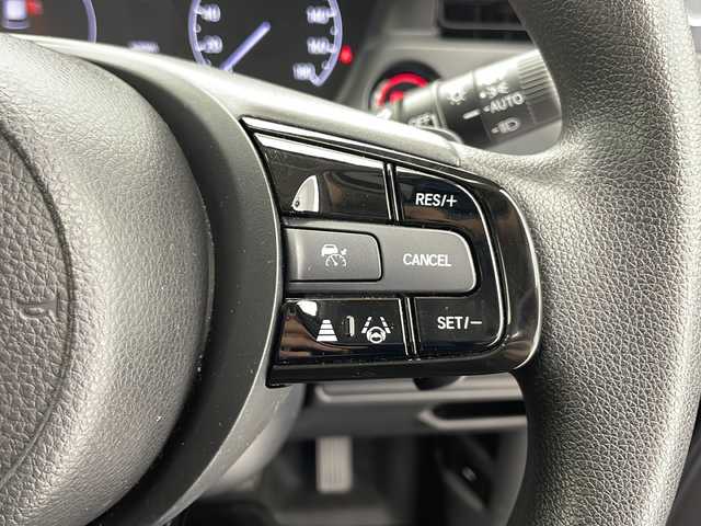 ホンダ ヴェゼル ハイブリッド e:HEV X 千葉県 2022(令4)年 2.6万km クリスタルブラックパール 社外ナビ（ＣＤ／ＢＴ／ＦＭ／ＡＭ／ＴＶ）/オートホールド/エマージェンシーブレーキ/レーンキープアシスト/クリアランスソナー/レーダークルーズコントロール/ステアリングスイッチ/パドルシフト/プッシュスタート/バックカメラ