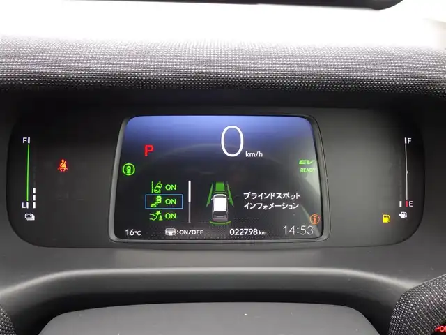 ホンダ フリード ハイブリット e:HEV AIR EX 千葉県 2024(令6)年 2.3万km プラチナホワイトパール ホンダセンシング/・衝突軽減ブレーキ（CMBS）/・車線維持支援システム（LKAS）/・アダプティブクルーズコントロール（ACC）/・ブラインドスポットインフォメーション/・後方誤発進抑制機能/・誤発進抑制機能/両側パワースライドドア/純正コネクトナビ/地デジTV/【Bluetooth接続】/【Apple CarPlay　Android Auto対応】/バックカメラ/ドライブレコーダー（前後撮影）/前席シートヒーター/革巻きステアリング/ETC/LEDヘッドライト/ウインカーミラー/コーナーセンサー/純正15インチアルミホイル/サイド/カーテンエアバッグ/Honda スマートキー