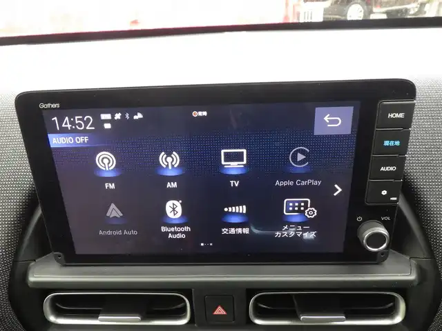 ホンダ フリード ハイブリット e:HEV AIR EX 千葉県 2024(令6)年 2.3万km プラチナホワイトパール ホンダセンシング/・衝突軽減ブレーキ（CMBS）/・車線維持支援システム（LKAS）/・アダプティブクルーズコントロール（ACC）/・ブラインドスポットインフォメーション/・後方誤発進抑制機能/・誤発進抑制機能/両側パワースライドドア/純正コネクトナビ/地デジTV/【Bluetooth接続】/【Apple CarPlay　Android Auto対応】/バックカメラ/ドライブレコーダー（前後撮影）/前席シートヒーター/革巻きステアリング/ETC/LEDヘッドライト/ウインカーミラー/コーナーセンサー/純正15インチアルミホイル/サイド/カーテンエアバッグ/Honda スマートキー