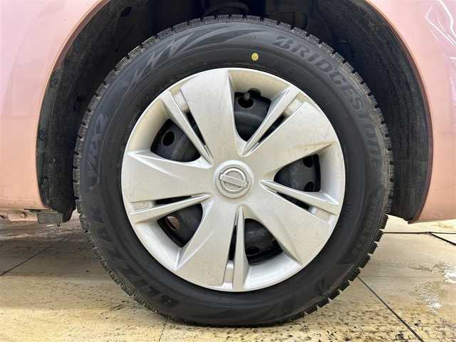 日産 マーチ 12X FOUR Vセレクション 道東・釧路十勝 2018(平30)年 3.5万km ピンク ・ワンオーナー/・純正ディーラーSDナビ/ (CD/DVD/AM/FM/BT/フルセグ）/・純正エンジンスターター/・パートタイム4WD/・横滑り防止/・バックカメラ/・2024年製BS冬タイヤ装着/・純正フロアマット/・純正ドアバイザー/・スマートキー/・スペアキー/・電格ミラー/・取扱説明書/・ナビ説明書/・保証書/・純正AW夏タイヤセット積み込み