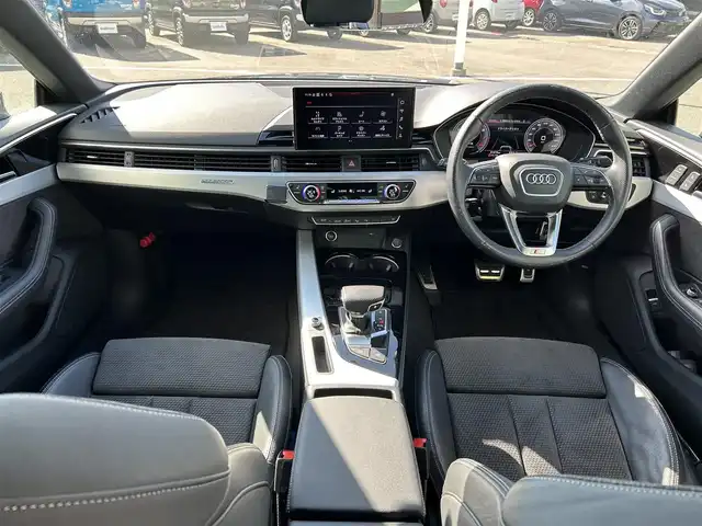アウディ Ａ５ SB 45TFSIクワトロ Sライン 和歌山県 2021(令3)年 3.2万km ガンＭ 純正ナビ/全方位モニター/フルセグTV/衝突軽減ブレーキ/アダプティブクルーズコントロール/サイドアシスト（BSM)/純正前後ドライブレコーダー/純正ビルトインETC2.0/スペアキー/純正アルミホイール/純正フロアマット/パワーシート/パワーバックドア/LEDヘッドライト