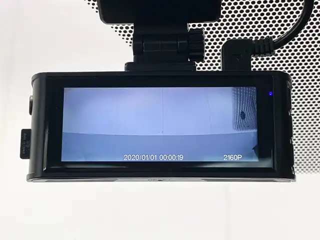 トヨタ プリウス A ツーリングセレクション 岐阜県 2021(令3)年 1.6万km エモーショナルレッドⅡ モデリスタエアロ/ガナドール製マフラー/ウエッズスポーツホイール　純正ホイール有/純正SDナビ/-BT/CD/フルセグTV/ブラインドスポットモニター/ヘッドアップディスプレイ/レーダー探知機/ステアリングヒーター/前席シートヒーター/ドライブレコーダー/追従式クルーズコントロール/オートマチックハイビーム/ステアリングスイッチ/LEDヘッドライト/レザーシート/バックカメラ/パーキングアシスト/ETC2.0/取扱説明書/保証書/スペアキー