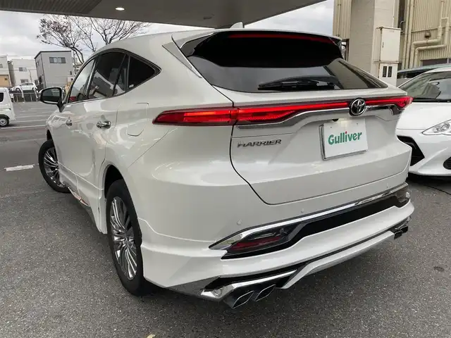 トヨタ ハリアー Z 福岡県 2020(令2)年 2.7万km ホワイトパールクリスタルシャイン 純正ナビ/Bluetooth/TV（フルセグ）/AM/FM/USB/AUX/JBLスピーカー/ハンズフリー/電動格納ミラー/オートライト/オートハイビーム/横滑り防止/プリクラッシュ/クリアランスソナー/ブラインドスポット/ブレーキホールド/リヤクロストラフィックアラート/ETC(2.0)/プッシュスタート/レーン逸脱センサー/電動リヤゲート/パノラマサンルーフ