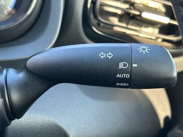 トヨタ ヤリス ハイブリッド Z 千葉県 2020(令2)年 2.8万km ホワイトパールクリスタルシャイン Bluetooth/クルーズコントロール/ディスプレイオーディオ/ETC/前席シートヒーター/後ドラレコ/バックカメラ/プッシュスタート/モデリスタエアロ/モデリスタホイール/USB入力端子/LEDヘッドライト/純正フロアマット/横滑り防止装置/盗難防止装置/衝突被害軽減システム/オートライト/オートマチックハイビーム/スマートキー/スペアキー×１