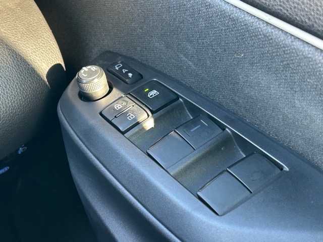 トヨタ ヤリス ハイブリッド Z 千葉県 2020(令2)年 2.8万km ホワイトパールクリスタルシャイン Bluetooth/クルーズコントロール/ディスプレイオーディオ/ETC/前席シートヒーター/後ドラレコ/バックカメラ/プッシュスタート/モデリスタエアロ/モデリスタホイール/USB入力端子/LEDヘッドライト/純正フロアマット/横滑り防止装置/盗難防止装置/衝突被害軽減システム/オートライト/オートマチックハイビーム/スマートキー/スペアキー×１