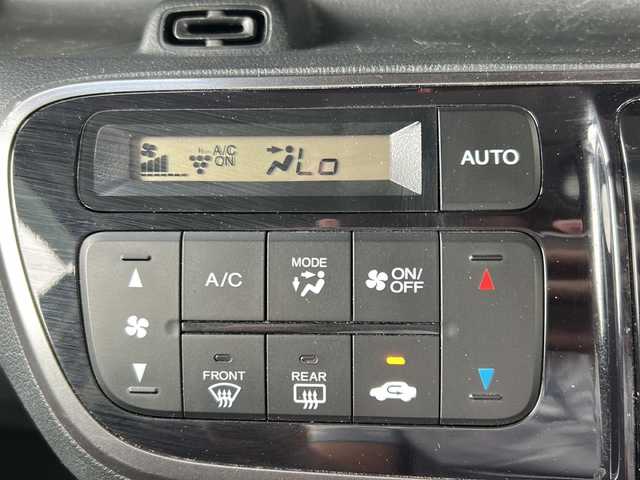 ホンダ Ｎ ＢＯＸ 2トーン モデューロXGターボPKG 岡山県 2016(平28)年 6.3万km プレミアムホワイトパールⅡ 両側パワースライドドア　/横滑り防止装置　/AAC　/ETC　/バックカメラ　/パワーウィンドウ　/パワーステアリング　/アイドリングストップ　/ベンチシート　/チップアップシート　/純正フロアマット　/純正AW