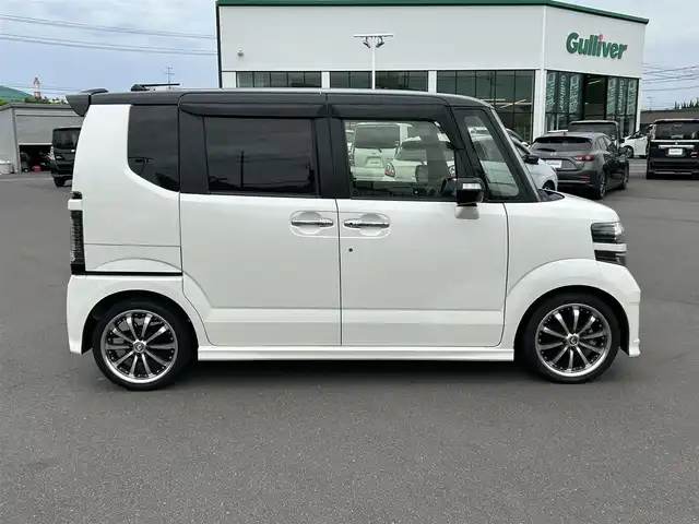 ホンダ Ｎ ＢＯＸ 2トーン モデューロXGターボPKG 岡山県 2016(平28)年 6.3万km プレミアムホワイトパールⅡ 両側パワースライドドア　/横滑り防止装置　/AAC　/ETC　/バックカメラ　/パワーウィンドウ　/パワーステアリング　/アイドリングストップ　/ベンチシート　/チップアップシート　/純正フロアマット　/社外16インチAW