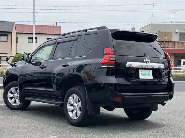 トヨタ ランドクルーザー プラド TX Lパッケージ 三重県 2019(令1)年 4.2万km ブラック ♪ワンオーナー/♪走行41140km/♪車検 令和8年6月26日迄/♪4WD/プリクラッシュセーフティ/レーンディパーチャーアラート/レーダークルーズコントロール/オートマチックハイビーム/クリアランスソナー/黒革シート/前席パワーシート/前席シートヒーター/エアシート/スマートキー×2/プッシュスタート/純正メモリナビ/・USB/HDMI/・フルセグ/SD録音/・DVD再生/・Bluetoothオーディオ/・バックカメラ/2nd START/純正17インチAW/LEDヘッドライト/LEDフォグライト/オートライト/ウィンカーミラー/オートリトラクタブルミラー/ルーフレール/サイドステップ/革巻ステアリング/ステアリングスイッチ/プライバシーガラス/フロアマット/ドアバイザー/ETC/サイド/カーテン/ニーエアバック