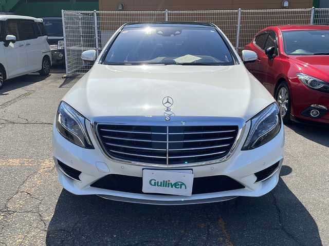メルセデス・ベンツ Ｓ４００ ハイブリッド エクスクルーシブ AMGライン 新潟県 2016(平28)年 7.4万km ダイヤモンドホワイト レーダーセーフティパッケージ/リアシートコンフォートパッケージ/ラグジュアリーヘッドレスト/Brumesterサウンド/リアエンターテインメントシステム/スライディングルーフ/純正メモリナビ/(AM/FM/CD/DVD/SD/フルセグ/Bluetooth)/全方位モニター/パワーバックドア/アダプティブクルーズコントロール/LEDオートライト/本革シート/全席パワーシート/全席シートヒーター/エアシート/AMG19インチアルミホイール/AMGアルミホイール付夏タイヤ積込/(245/40/R20/4mm)/アンビエントライト/ブラインドスポットモニター/スマートキー/ETC