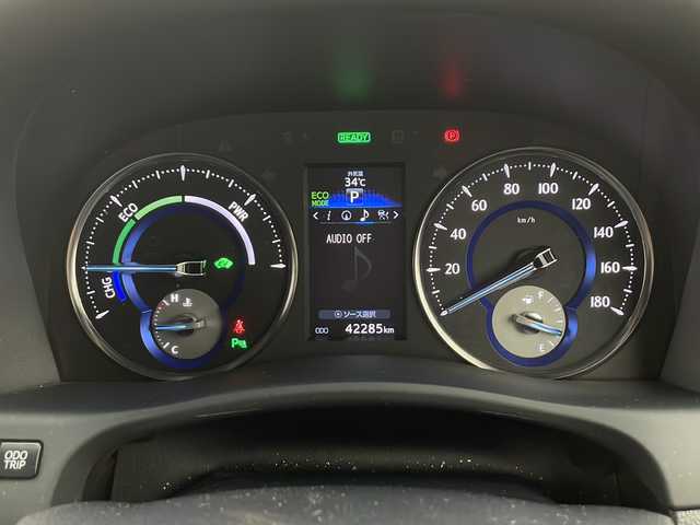 トヨタ アルファードハイブリット エグゼクティブ ラウンジ 千葉県 2017(平29)年 4.3万km ホワイトパールクリスタルシャイン 純正ナビ/Bluetooth CD DVD フルセグ/全周囲カメラ/ＪＢＬサラウンドシステム/フリップダウンモニター/ビルトインETC/両側パワースライドドア/パワーバックドア/ＡＣ１００Ｖ/シートヒーター/エアシート/パワーシート/メモリーシート/ステアリングヒーター/プッシュスタート/スマートキー/ウィンカーミラー/フォグランプ/ステアリングスイッチ/電動パーキングブレーキ/トヨタセーフティーセンス/プリクラッシュセーフティー/クリアランスソナー/レーダークルーズコントロール/オートハイビーム/レーンキープアシスト