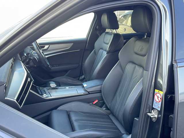 アウディ アウディ Ａ６ アバント 40TDIクワトロ Sライン 福岡県 2021(令3)年 3.3万km グレー Sラインパッケージ/メーカー純正ナビゲーション/アダプティブクルーズコントロール/アラウンドビューモニター/パドルシフト/クリアランスソナー/LEDヘッドライト/ルーフレール/電動リアゲート/黒革シート/前席パワーシート（メモリー付き）/シートヒーター/ステアリングヒーター/ETC/USBポート/電動格納ミラー/プッシュスタート/スマートキー/スペアキー/純正20インチアルミホイール/プリクラッシュセーフティ/レーンキープアシスト/アイドリングストップ/保証書/取扱説明書