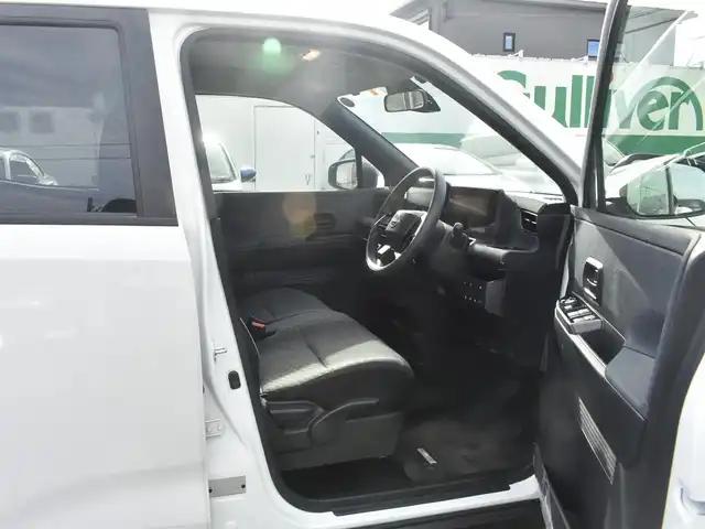 日産 サクラ X 神奈川県 2023(令5)年 0.7万km ホワイトパール ディスプレイオーディオ/：Bluetoothオーディオ/ビルトインETC/360度セーフティアシスト/：e-pedal/純正１４インチアルミホイール/純正フロアマット/クリアランスソナー