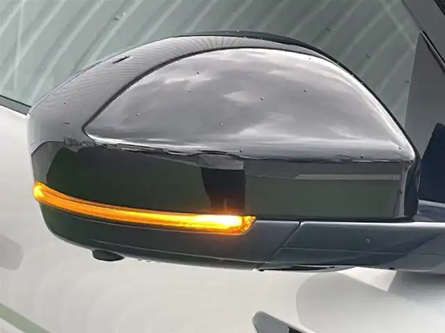 ランドローバー レンジローバーイヴォーク SE 岡山県 2019(令1)年 2.6万km 白 登録時走行距離：25850ｋｍ/純正10.25インチナビゲーション/→フルセグTV/全方位カメラ/アラウンドビューモニター/ブラインドスポットモニター/ヘッドアップディスプレイ/自動駐車システム/ビルトインETC/レーダークルーズコントロール/ステアリングリモコン/パドルシフト/LEDオートライト/フォグランプ/スマートキー/スペアキー