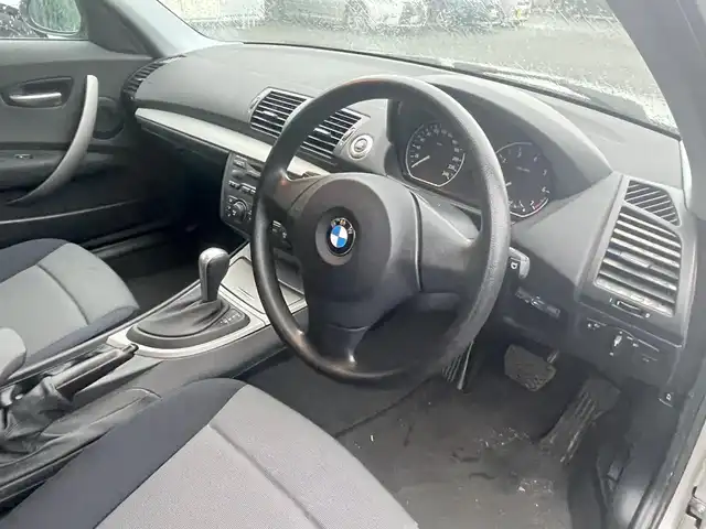 ＢＭＷ １１６ｉ 埼玉県 2005(平17)年 6万km シルバー