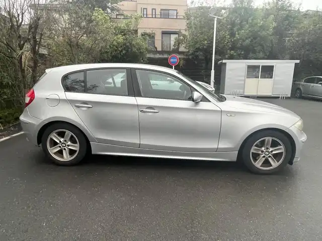 ＢＭＷ １１６ｉ 埼玉県 2005(平17)年 6万km シルバー