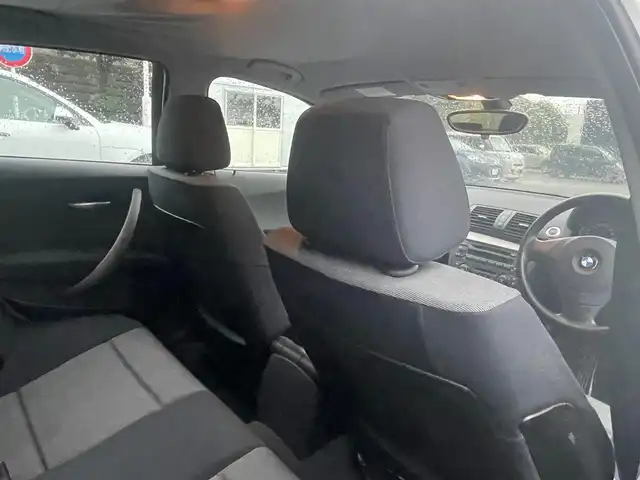 ＢＭＷ １１６ｉ 埼玉県 2005(平17)年 6万km シルバー