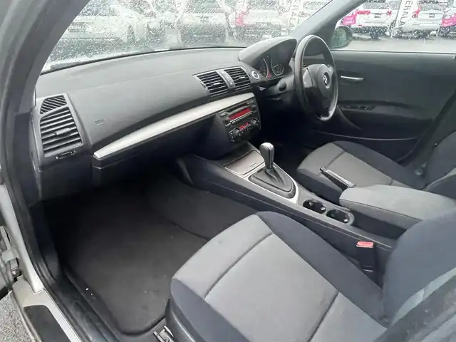 ＢＭＷ １１６ｉ 埼玉県 2005(平17)年 6万km シルバー