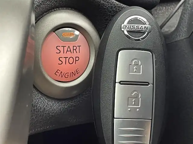 日産 ノート X DIG－S 群馬県 2014(平26)年 7.5万km ブリリアントシルバー スーパーチャージャー　純正７インチナビ　バックカメラ　ヘッドライトレベライザー　オートエアコン　純正フロアマット　電動格納ミラー　プッシュスタート　スマートキー　ＥＴＣ　横滑り鵜防止装置　禁煙車
