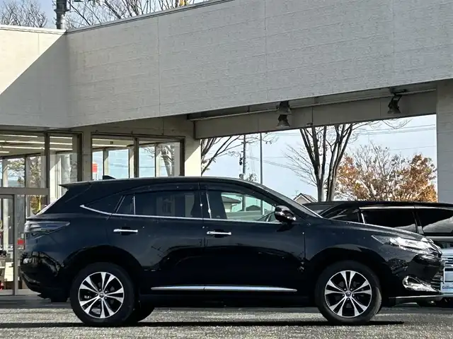 トヨタ ハリアー プレミアム スタイルモーヴ 宮城県 2016(平28)年 4万km ブラック /ワンオーナー//ALPINE9インチメモリナビ//CD/DVD/SD/USB/BT/フルセグテレビ//バックカメラ//ハーフレザーシート//前席パワーシート/シートヒーター//D席シートポジションメモリー//クルーズコントロール//パワーバックドア//レーンディパーチャーアラート//ビルトインETC//スマートキーx2//LEDヘッドライト