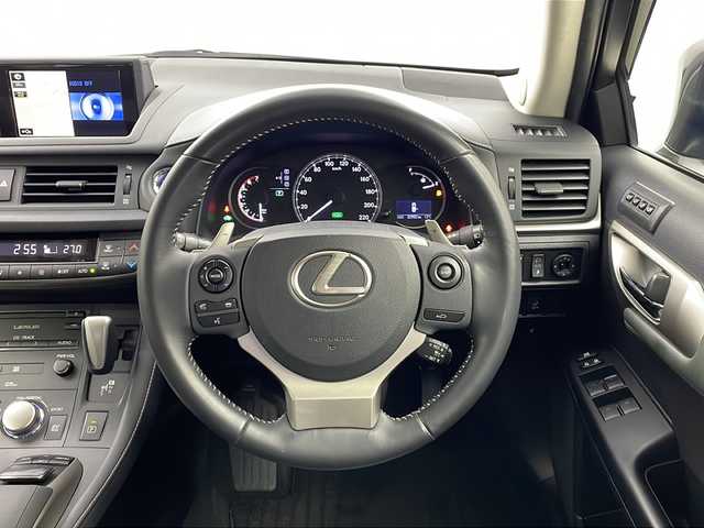 レクサス ＣＴ 200h バージョンL 栃木県 2014(平26)年 3.3万km マーキュリーグレーマイカ 純正SDナビ/（CD/DVD/フルセグTV/Bluetooth）/バックカメラ/クルーズコントロール/パドルシフト/純正アルミホイール/レザーシート/パワーシート/シートヒーターD/N/純正フロアマット/ドライブレコーダー/ETC/LEDヘッドライト/プッシュスタート/スマートキー/スペアキー1本/カードキー1枚