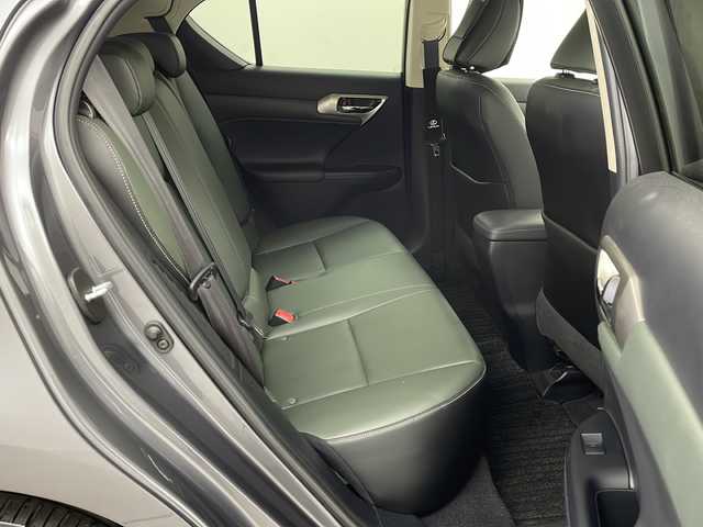 レクサス ＣＴ 200h バージョンL 栃木県 2014(平26)年 3.3万km マーキュリーグレーマイカ 純正SDナビ/（CD/DVD/フルセグTV/Bluetooth）/バックカメラ/クルーズコントロール/パドルシフト/純正アルミホイール/レザーシート/パワーシート/シートヒーターD/N/純正フロアマット/ドライブレコーダー/ETC/LEDヘッドライト/プッシュスタート/スマートキー/スペアキー1本/カードキー1枚