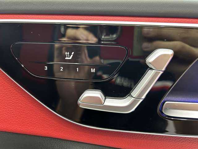 メルセデス・ベンツ Ｍ・ベンツ Ｃ２２０ｄ アバンギャルド　AMGライン 千葉県 2022(令4)年 1.6万km オブシディアンブラック レザーＥＸＣ　/ベーシックＰＫＧ　/リアアクスルステアリング　/純正ナビ　/３６０°カメラ　/シートヒーター　/パワーシート　/ＬＥＤヘッドライト/ハイビームアシスト　/ＨＵＤ　/電動リアゲート　/アンビエントライト