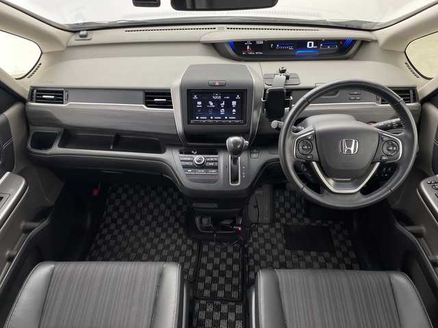 ホンダ フリード G ホンダセンシング 群馬県 2018(平30)年 7.2万km プレミアムスパークルブラックパール 社外７型ナビ　フルセグＴＶ　衝突被害軽減システム　両側電動スライドドア　ハーフレザーシート　ステアリングスイッチ　クルーズコントロール　横滑り防止機能　ＬＥＤライト　ビルトインＥＴＣ　スマートキー