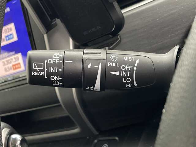 ホンダ フリード G ホンダセンシング 群馬県 2018(平30)年 7.2万km プレミアムスパークルブラックパール 社外７型ナビ　フルセグＴＶ　衝突被害軽減システム　両側電動スライドドア　ハーフレザーシート　ステアリングスイッチ　クルーズコントロール　横滑り防止機能　ＬＥＤライト　ビルトインＥＴＣ　スマートキー