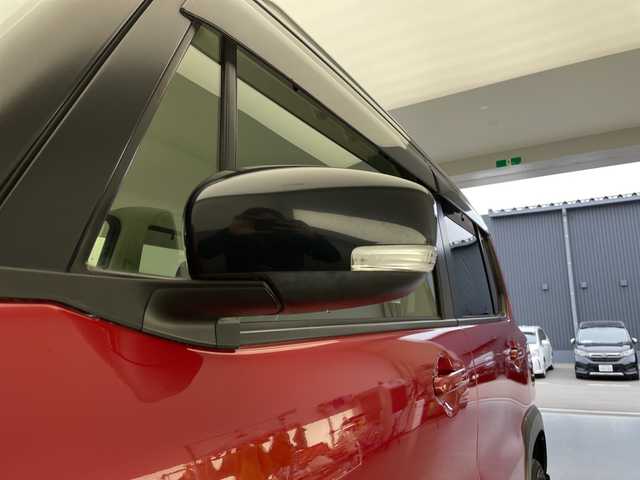 マツダ フレア クロスオーバー XS 長野県 2014(平26)年 6.7万km フェニックスレッドパール/ブラック 社外メモリナビ（型番：CA9K3）/（CD＆DVD＆SD＆USB）/バックカメラ/衝突被害軽減システム/盗難防止装置/ALPINE製フリップダウンモニター/LEDヘッドライト/フォグランプ/オートライト/シートヒーター（前席）/純正ドアバイザー/15インチ純正アルミホイール/純正フロアマット/オートエアコン/アイドリングストップ/スマートキー