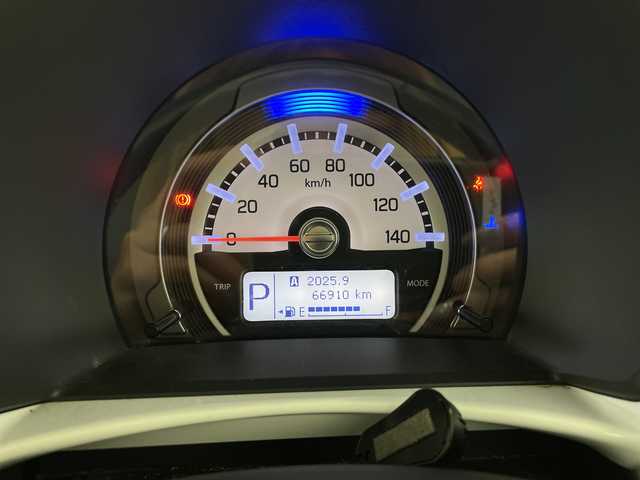 マツダ フレア クロスオーバー XS 長野県 2014(平26)年 6.7万km フェニックスレッドパール/ブラック 社外メモリナビ（型番：CA9K3）/（CD＆DVD＆SD＆USB）/バックカメラ/衝突被害軽減システム/盗難防止装置/ALPINE製フリップダウンモニター/LEDヘッドライト/フォグランプ/オートライト/シートヒーター（前席）/純正ドアバイザー/15インチ純正アルミホイール/純正フロアマット/オートエアコン/アイドリングストップ/スマートキー