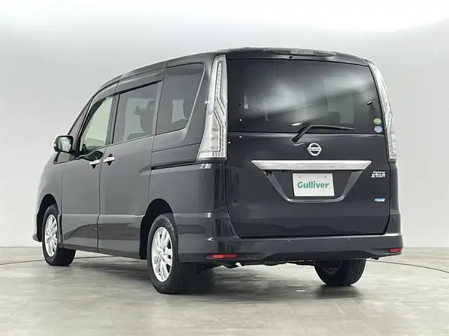 日産 セレナ ハイウェイスター Vエアロ+Safty 福島県 2016(平28)年 6.3万km ダイヤモンドブラック ４WD/エマージェンシーブレーキ/・ディスプレイ付自動防眩式ルームミラー/(ミラーにバックカメラ・アラウンドビューモニター)/・踏み間違い衝突防止アシスト/・フロント& バックソナー/・ふらつき警報/・衝突軽減ブレーキ/・レーンキープアシスト/社外ナビゲーション/・型式：CN-R330WD/・【Bluetooth/TV/AM・FM/CD/DVD】/・ETC/・前後ドライブレコーダー/純正フロアマット/ドアバイザー/LEDライト/・フォグライト/・オートライト/電動格納ウィンカーミラー/プッシュスタート/・スマートキー