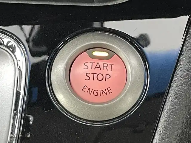 日産 セレナ ハイウェイスター Vエアロ+Safty 福島県 2016(平28)年 6.3万km ダイヤモンドブラック ４WD/エマージェンシーブレーキ/・ディスプレイ付自動防眩式ルームミラー/(ミラーにバックカメラ・アラウンドビューモニター)/・踏み間違い衝突防止アシスト/・フロント& バックソナー/・ふらつき警報/・衝突軽減ブレーキ/・レーンキープアシスト/社外ナビゲーション/・型式：CN-R330WD/・【Bluetooth/TV/AM・FM/CD/DVD】/・ETC/・前後ドライブレコーダー/純正フロアマット/ドアバイザー/LEDライト/・フォグライト/・オートライト/電動格納ウィンカーミラー/プッシュスタート/・スマートキー