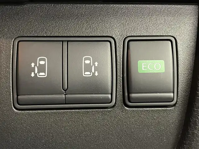 日産 セレナ ハイウェイスター Vエアロ+Safty 福島県 2016(平28)年 6.3万km ダイヤモンドブラック ４WD/エマージェンシーブレーキ/・ディスプレイ付自動防眩式ルームミラー/(ミラーにバックカメラ・アラウンドビューモニター)/・踏み間違い衝突防止アシスト/・フロント& バックソナー/・ふらつき警報/・衝突軽減ブレーキ/・レーンキープアシスト/社外ナビゲーション/・型式：CN-R330WD/・【Bluetooth/TV/AM・FM/CD/DVD】/・ETC/・前後ドライブレコーダー/純正フロアマット/ドアバイザー/LEDライト/・フォグライト/・オートライト/電動格納ウィンカーミラー/プッシュスタート/・スマートキー