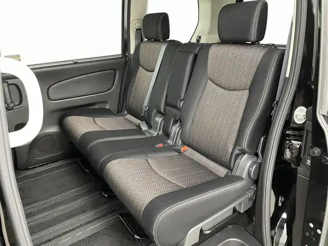 日産 セレナ ハイウェイスター Vエアロ+Safty 福島県 2016(平28)年 6.3万km ダイヤモンドブラック ４WD/エマージェンシーブレーキ/・ディスプレイ付自動防眩式ルームミラー/(ミラーにバックカメラ・アラウンドビューモニター)/・踏み間違い衝突防止アシスト/・フロント& バックソナー/・ふらつき警報/・衝突軽減ブレーキ/・レーンキープアシスト/社外ナビゲーション/・型式：CN-R330WD/・【Bluetooth/TV/AM・FM/CD/DVD】/・ETC/・前後ドライブレコーダー/純正フロアマット/ドアバイザー/LEDライト/・フォグライト/・オートライト/電動格納ウィンカーミラー/プッシュスタート/・スマートキー